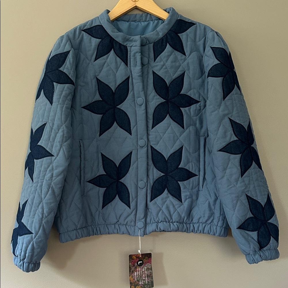 Boho Quilted‎ Jacket size Large Blue Floral/Star Appliqués